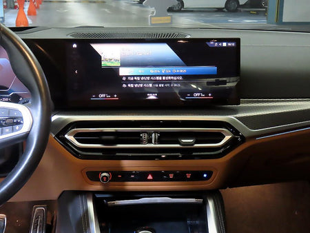 BMW i4 — photo 11