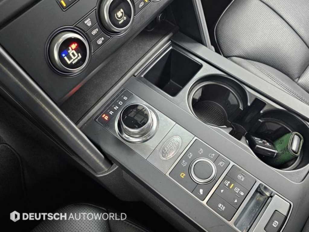 Land Rover Discovery — photo 09