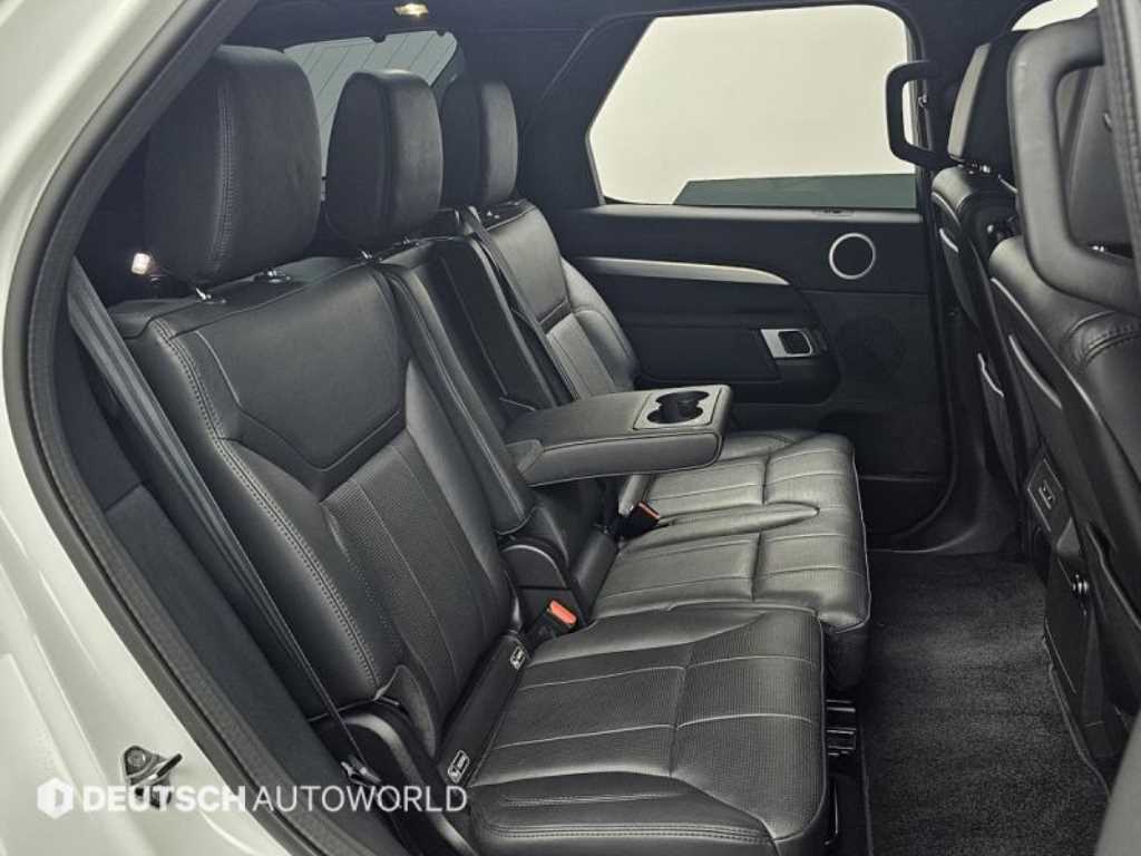 Land Rover Discovery — photo 12