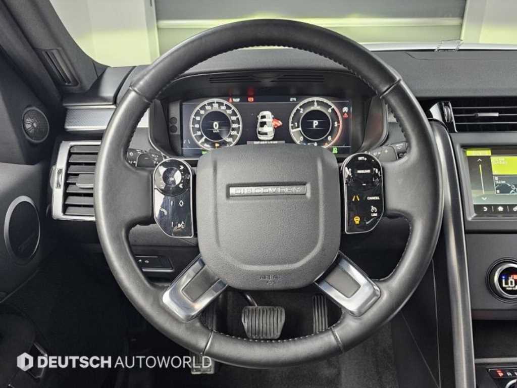 Land Rover Discovery — photo 13