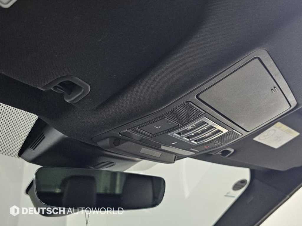 Land Rover Discovery — photo 18