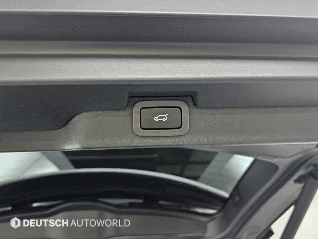 Land Rover Discovery — photo 20
