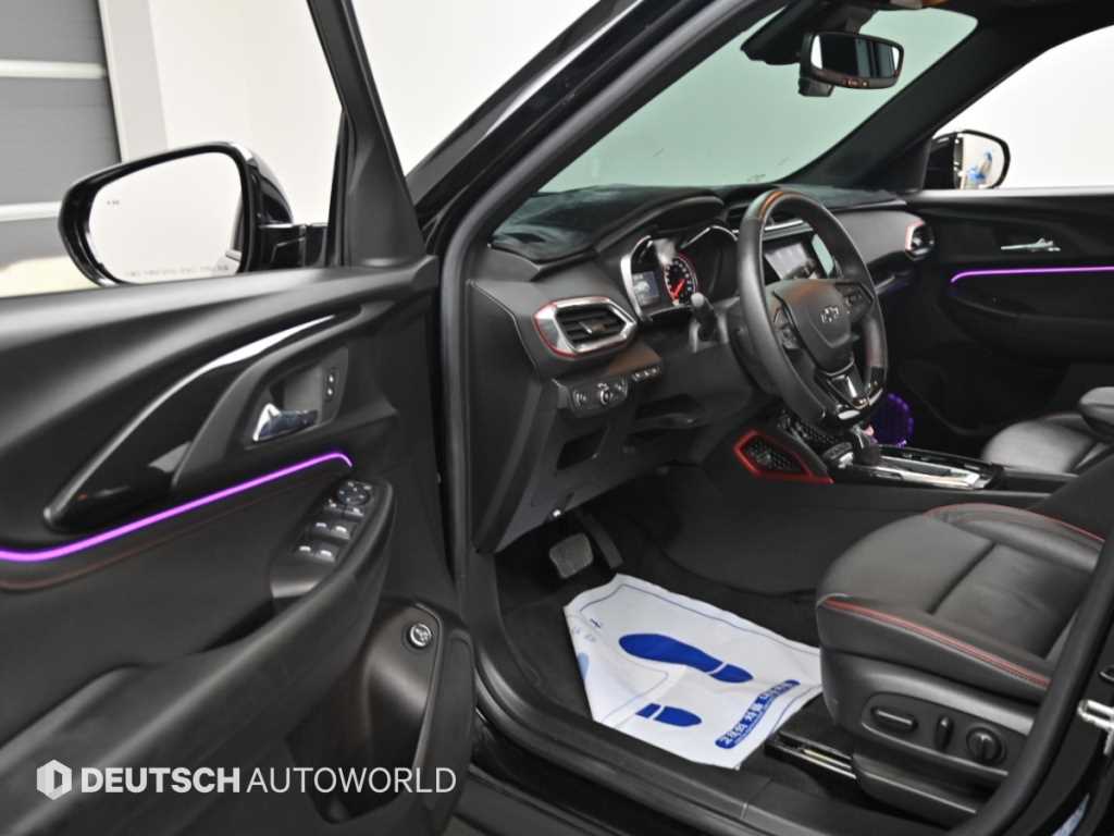 CHEVROLET Trailblazer — photo 11
