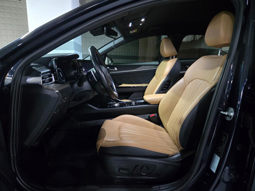 Kia K5 — photo 01