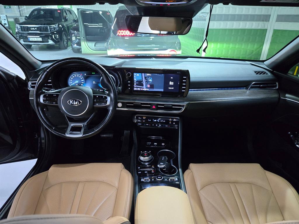 Kia K5 — photo 08