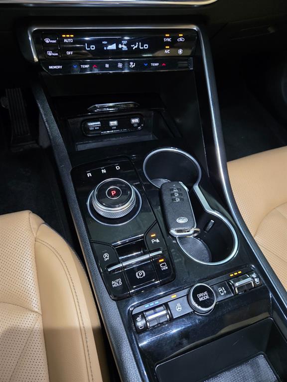 Kia K5 — photo 14