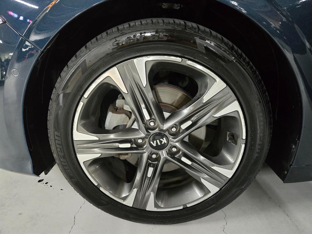 Kia K5 — photo 18