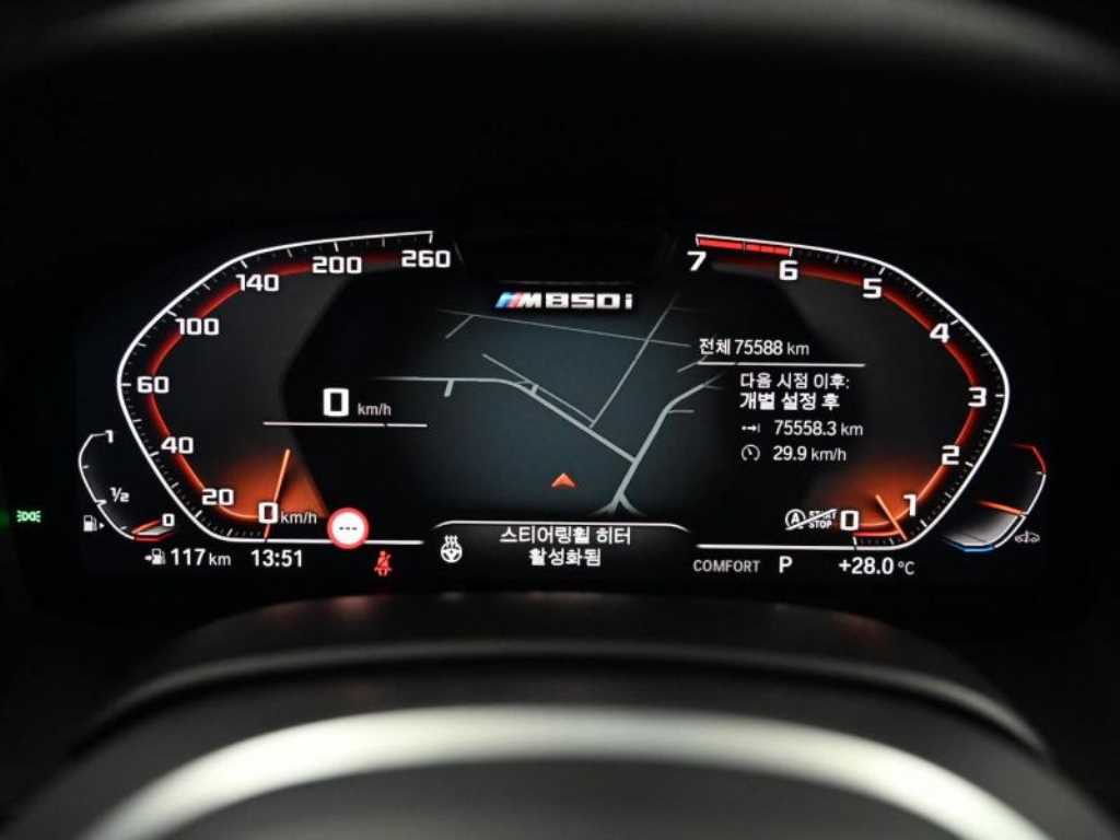 BMW 8-Series — photo 09