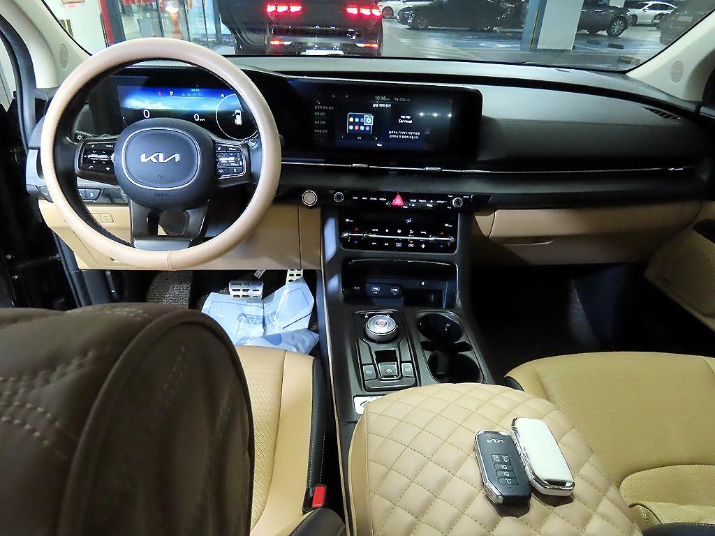 Kia Carnival — photo 11