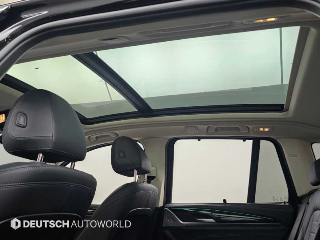 BMW X3 — photo 18