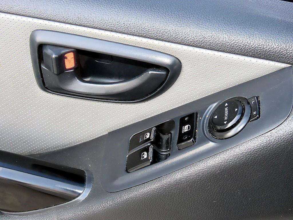 Hyundai Starex — photo 12