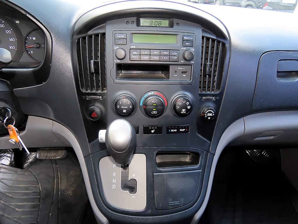 Hyundai Starex — photo 14