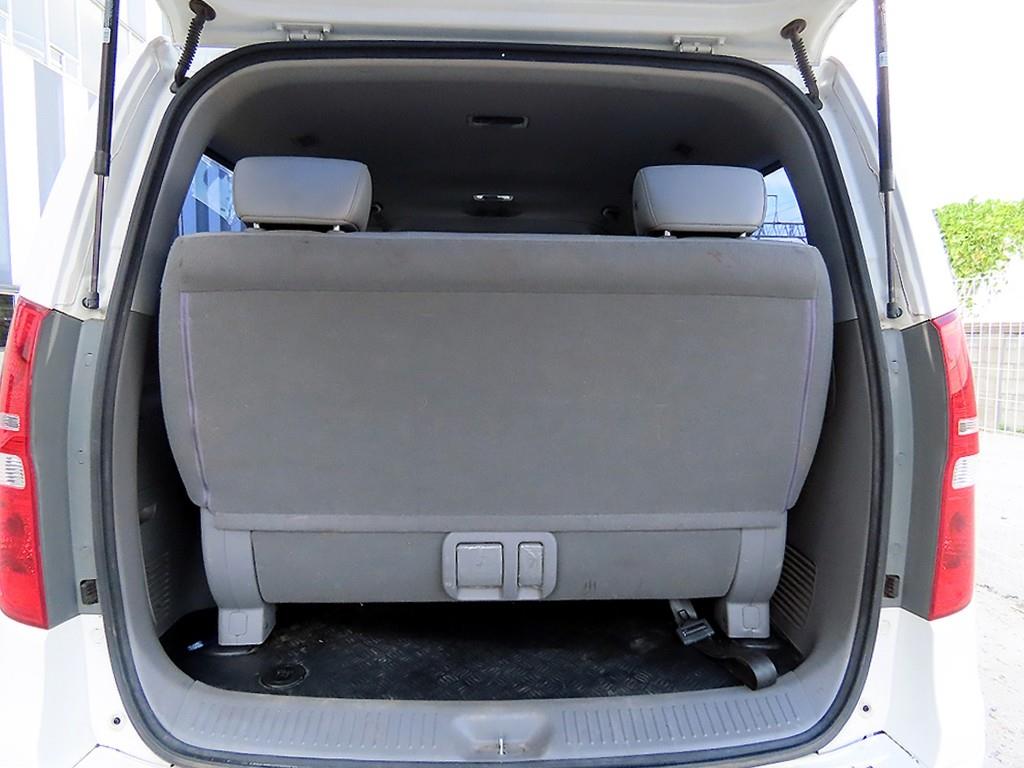 Hyundai Starex — photo 17