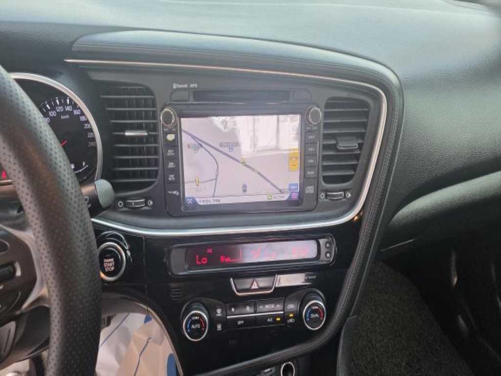 Kia K5 — photo 13