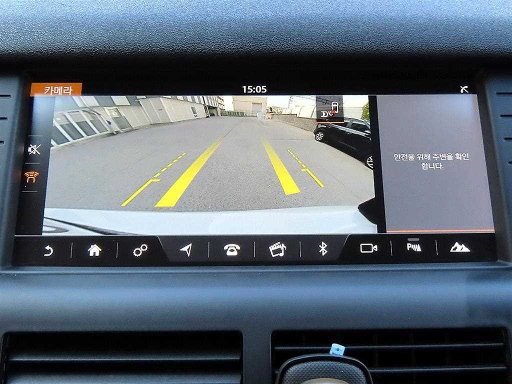 Land Rover Discovery Sport — photo 14