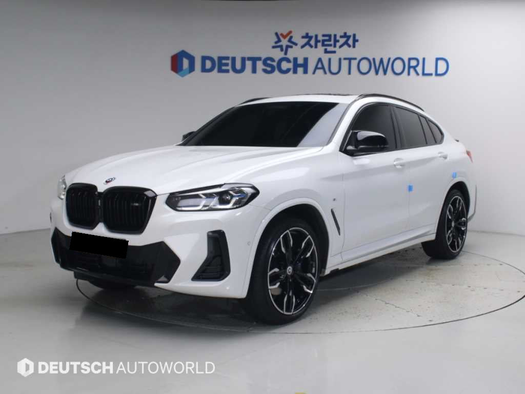 BMW X4 — photo 01