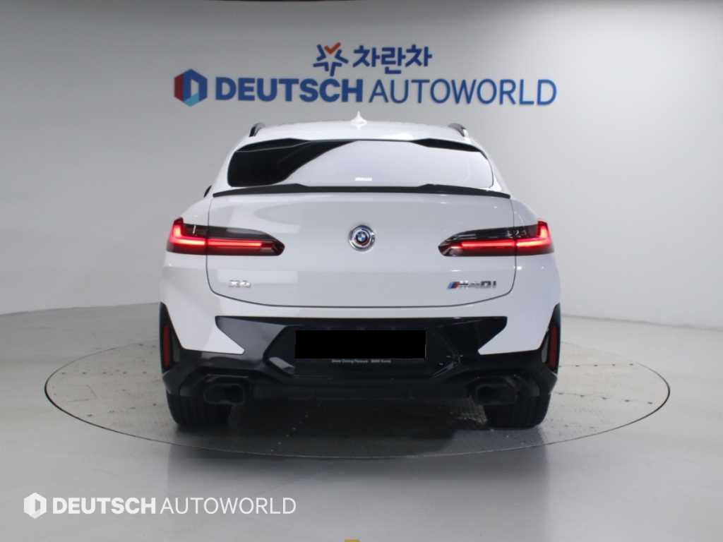 BMW X4 — photo 04