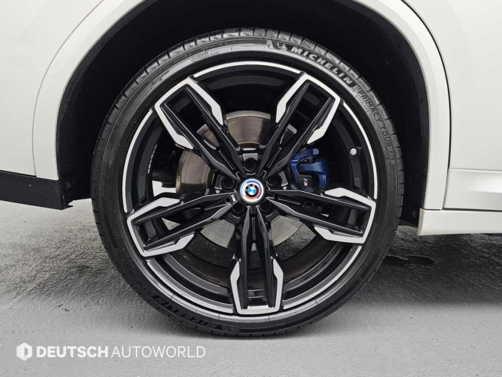 BMW X4 — photo 05