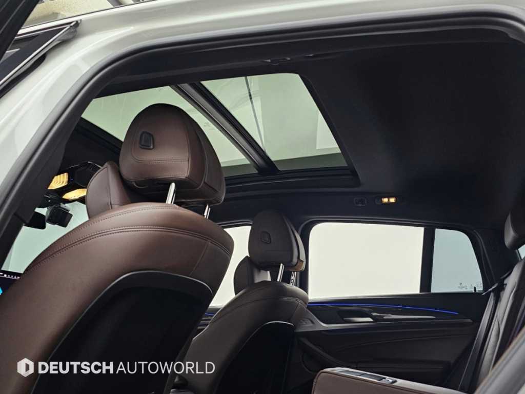 BMW X4 — photo 18