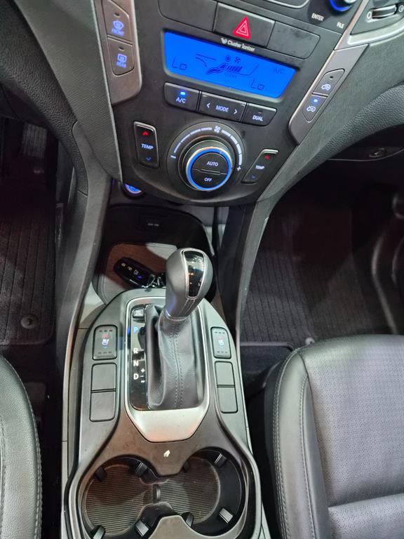 Hyundai Santafe — photo 16