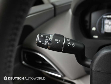 Jaguar XE — photo 17