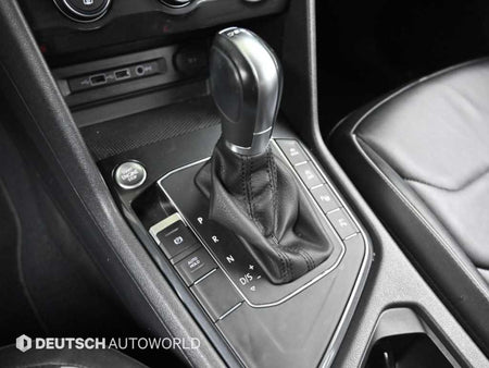 Volkswagen Tiguan — photo 09