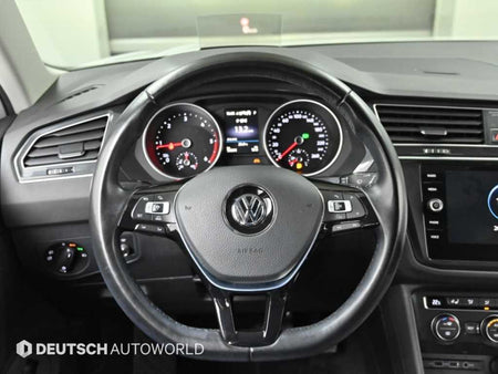 Volkswagen Tiguan — photo 13