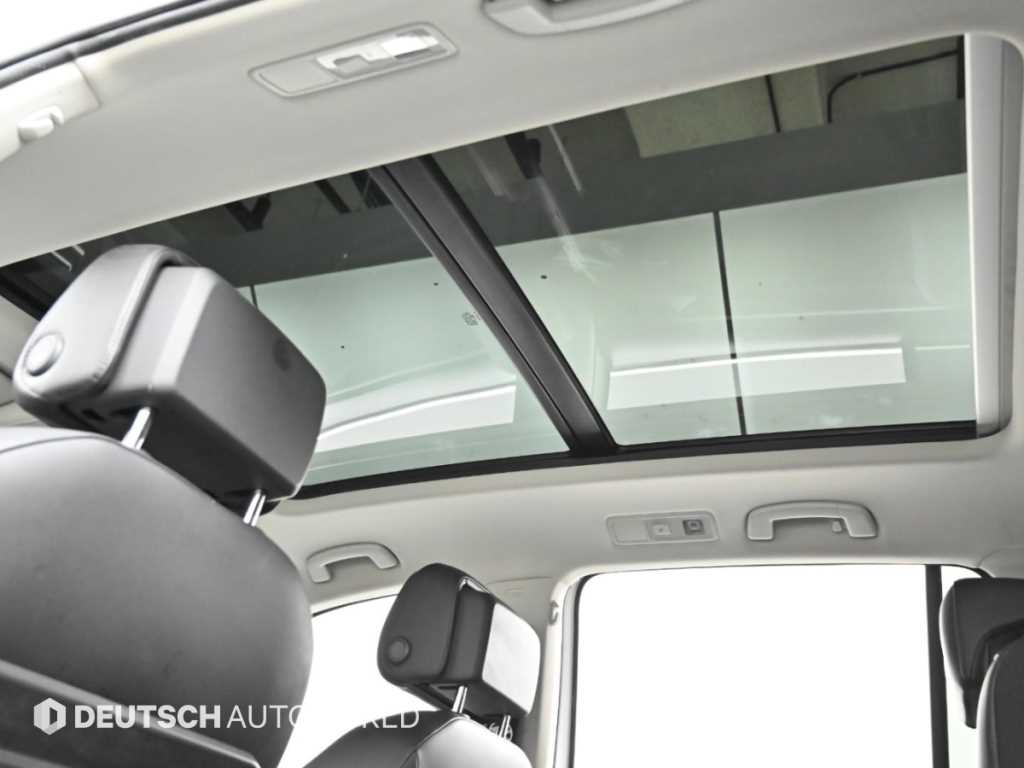 Volkswagen Tiguan — photo 18