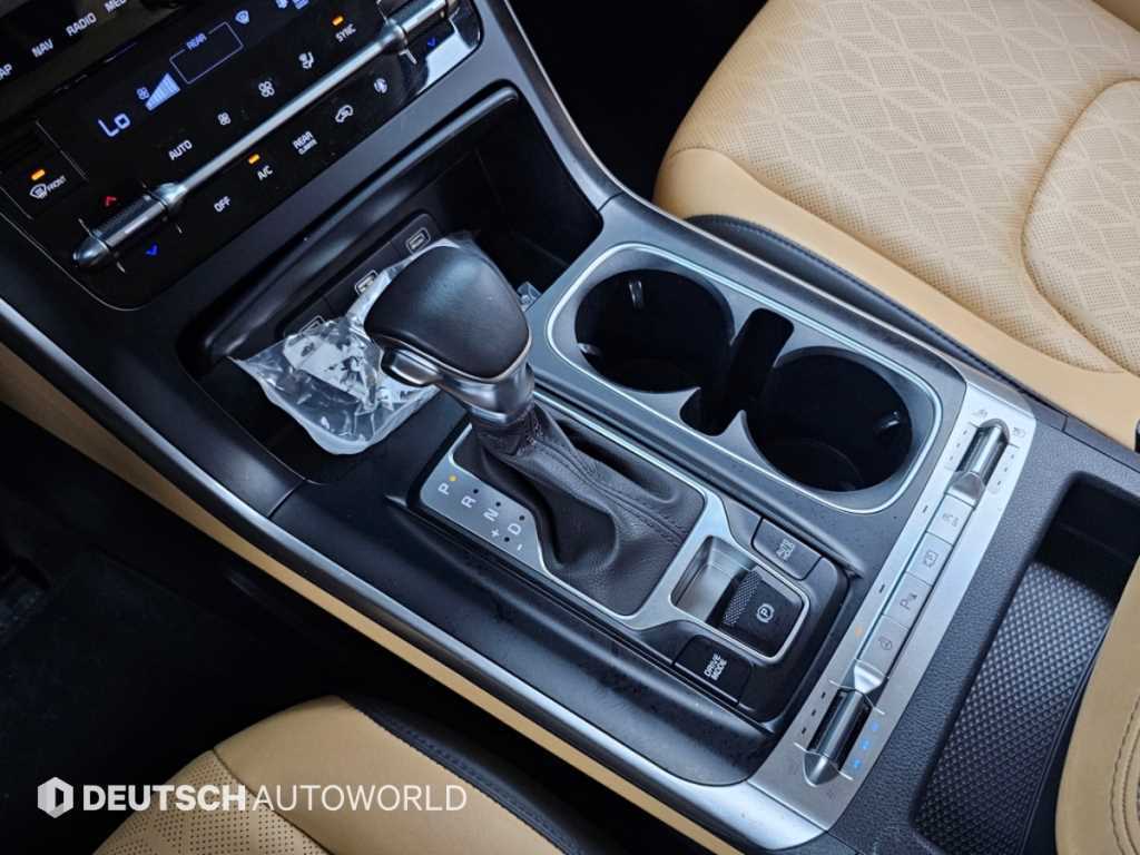 Kia Carnival — photo 09