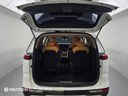 Kia Carnival — photo 19