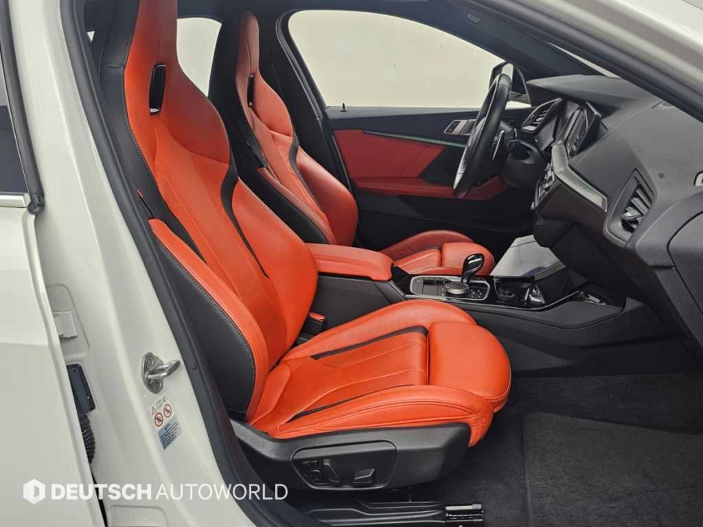 BMW 1-Series — photo 10