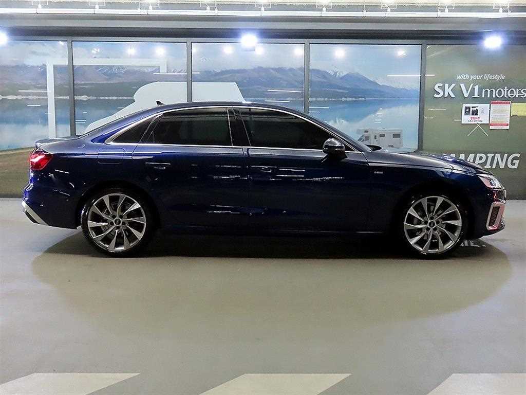 Audi A4 — photo 03