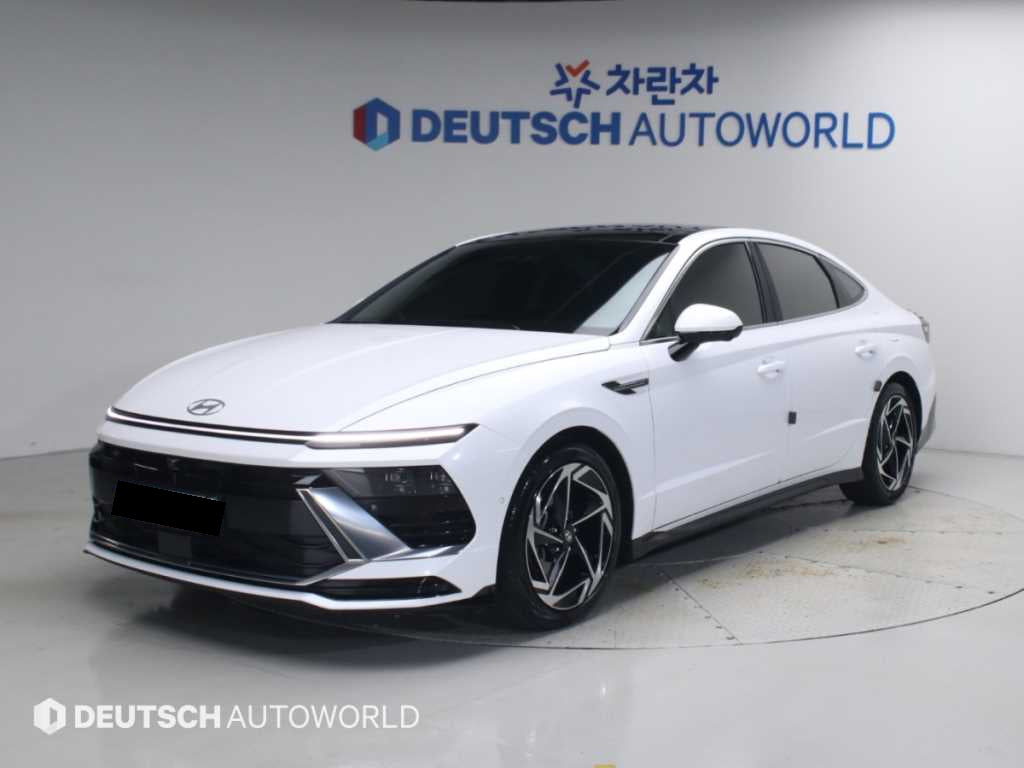 Hyundai Sonata — photo 01