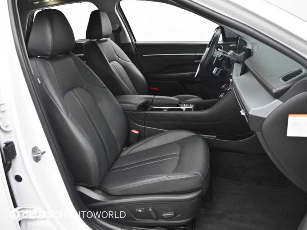Hyundai Sonata — photo 10