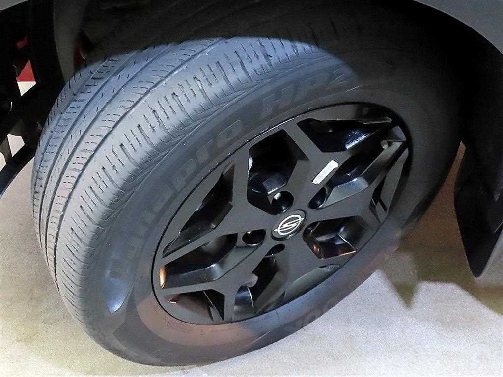 KGM Rexton — photo 20