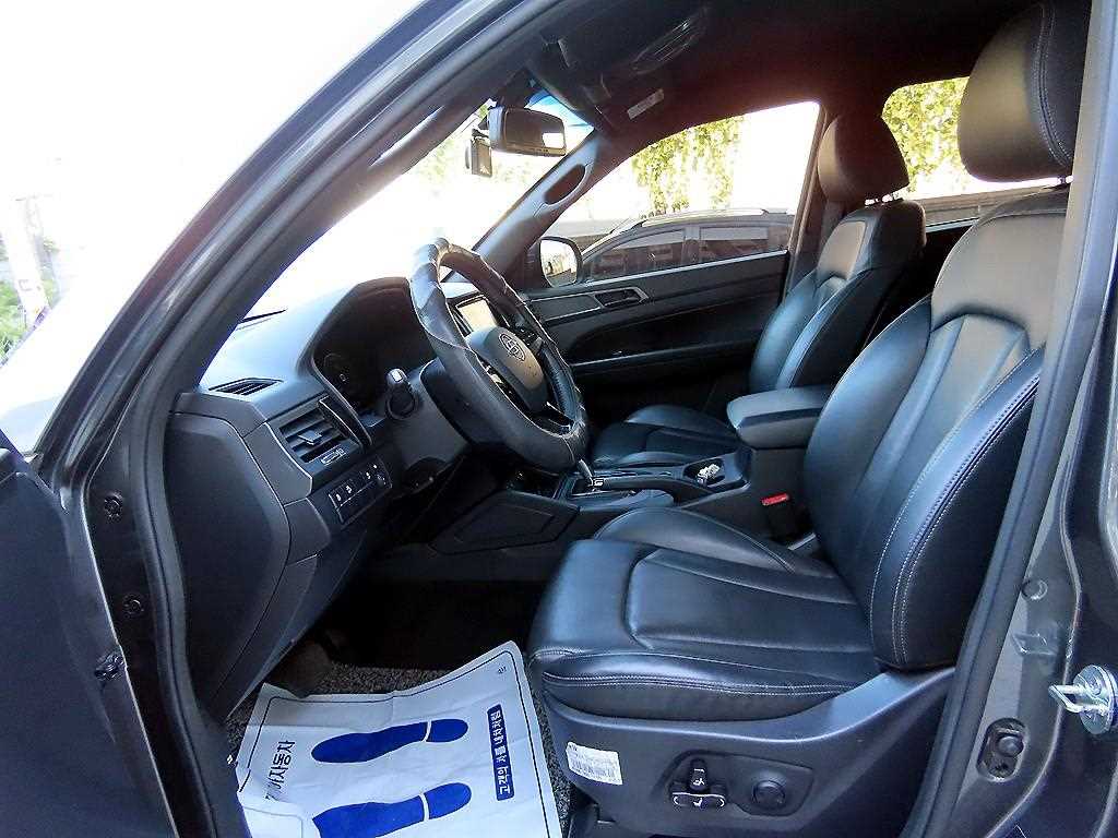 KGM Rexton — photo 05