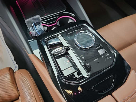 BMW i5 — photo 08
