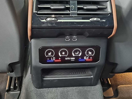 BMW i5 — photo 13