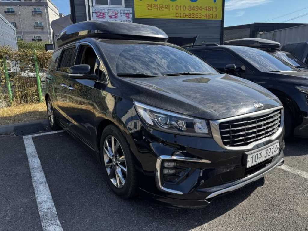 Kia Carnival — photo 02