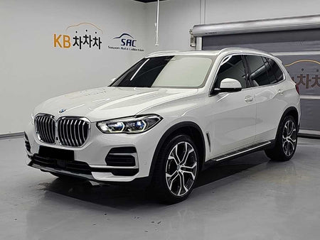 BMW X5 — photo 01