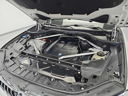 BMW X5 — photo 05
