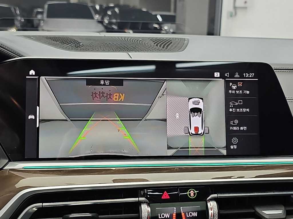 BMW X5 — photo 16