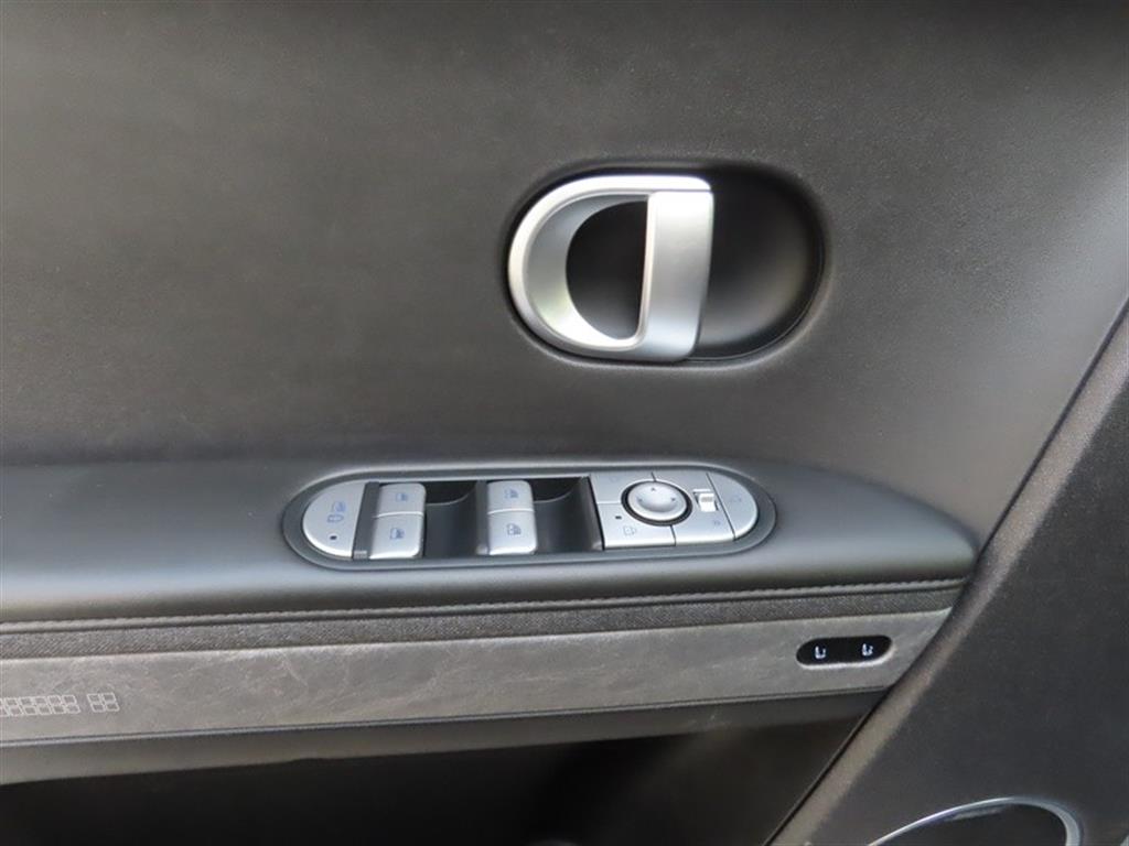 Hyundai Ioniq5 — photo 07