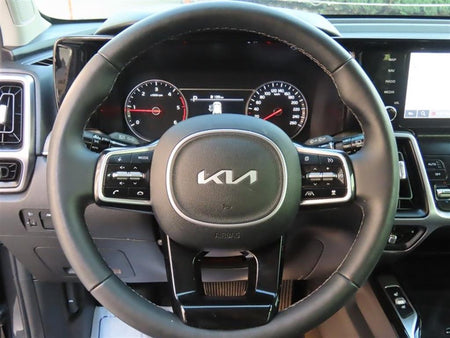 Kia Sorento — photo 10