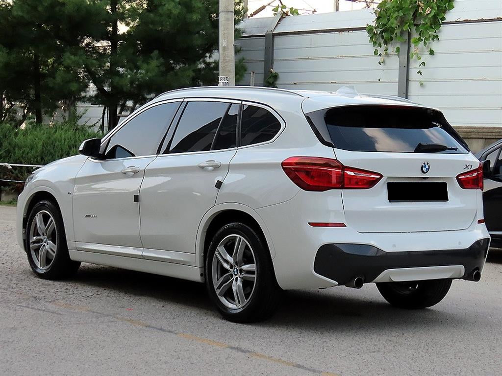 BMW X1 — photo 03