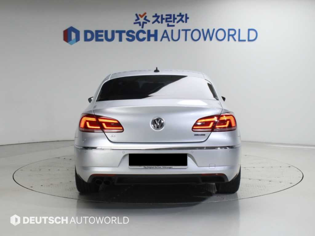 Volkswagen CC — photo 04