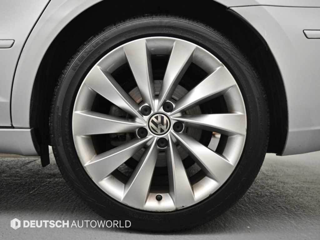 Volkswagen CC — photo 05