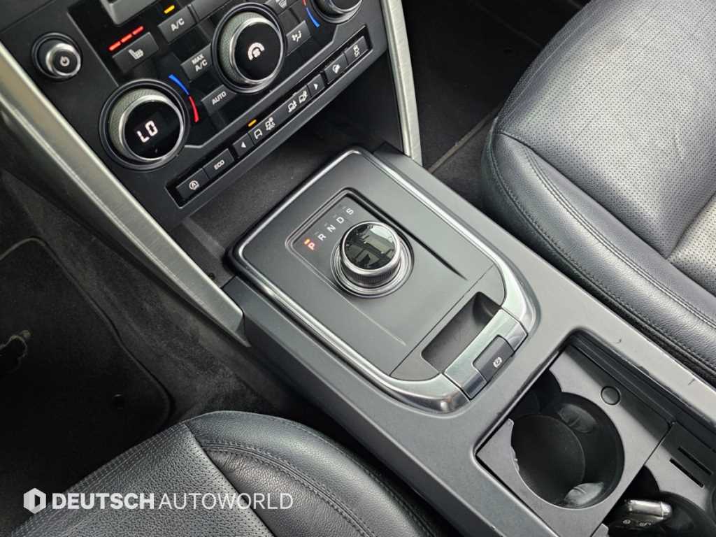 Land Rover Discovery Sport — photo 09