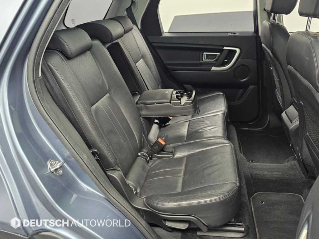 Land Rover Discovery Sport — photo 12