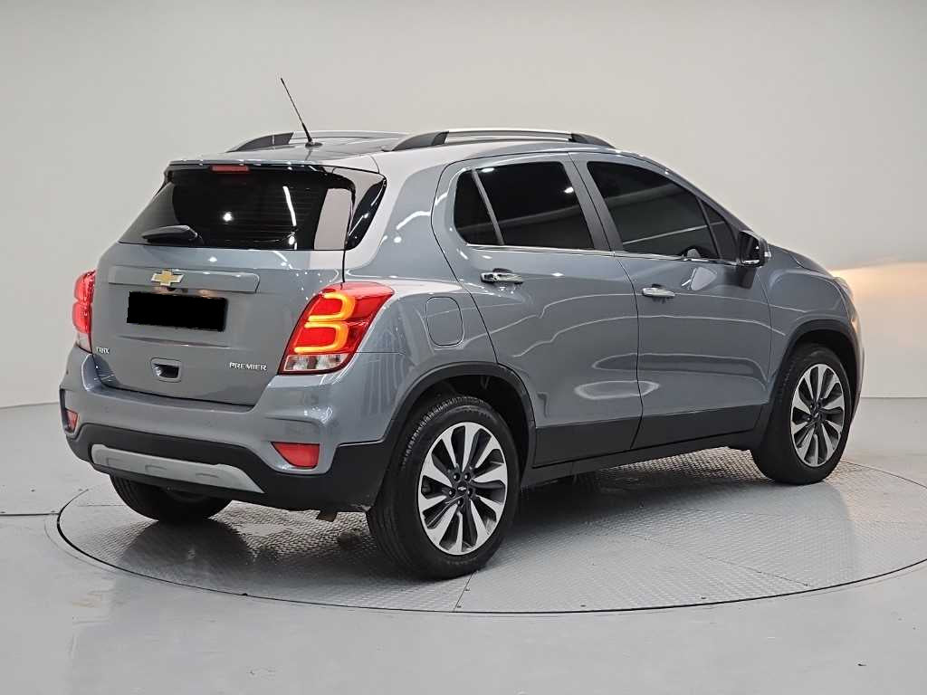 CHEVROLET Trax — photo 04